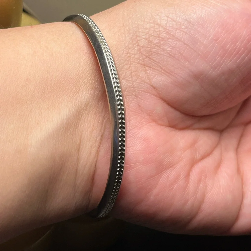 Kendra Scott Elton Silver Cuff Bracelet in platinum Drusy 2005 - Picture 9 of 9